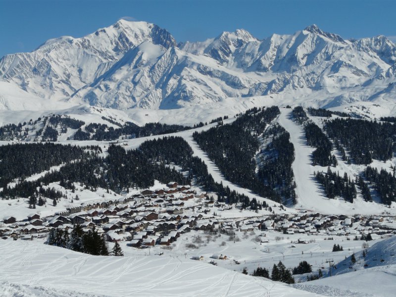 la station au pied du mont blanc